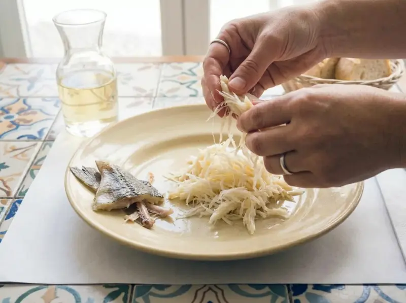 Bacalhau à Brás (Portuguese Salt Cod with Eggs and Potatoes) — step 2
