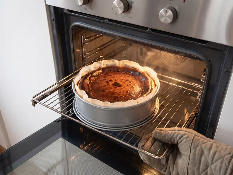 Cheesecake basca bruciata — step 6