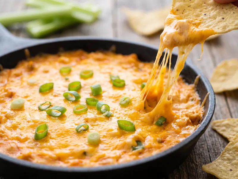 Buffalo Chicken Dip — Salsas y dips · EE. UU.