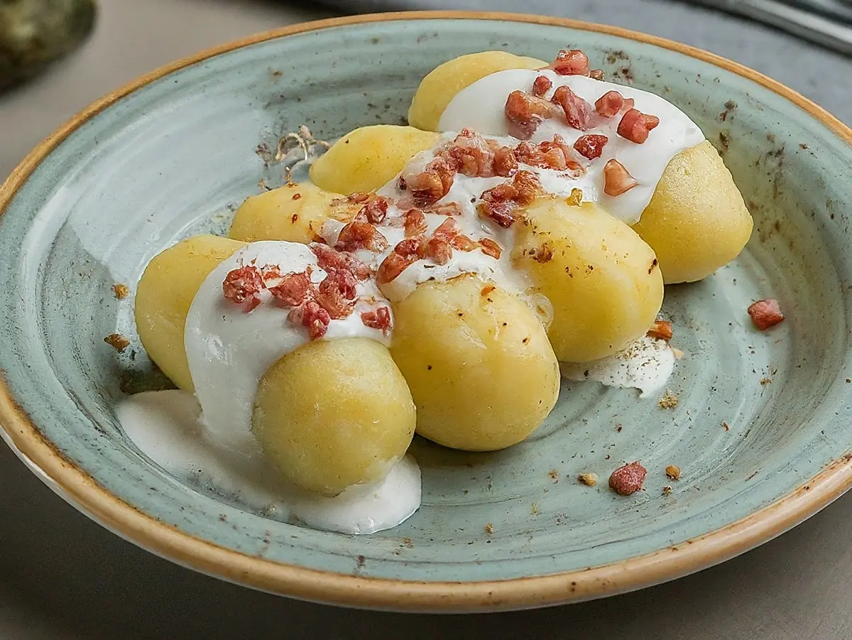 Cepelinai (Lithuanian Potato Dumplings) with potatoes, ground meat pork beef and potato starch — Lithuania recipe