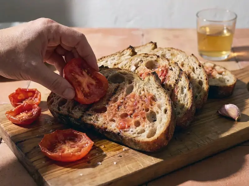 Pan con Tomate: spanisches Tomatenbrot — step 5