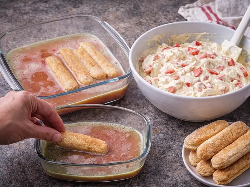 Strawberry Matchamisu — step 5