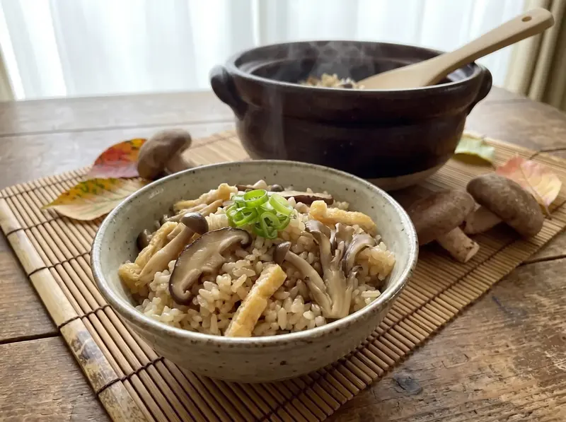 Kinoko Takikomi Gohan (Japanese Mushroom Rice)